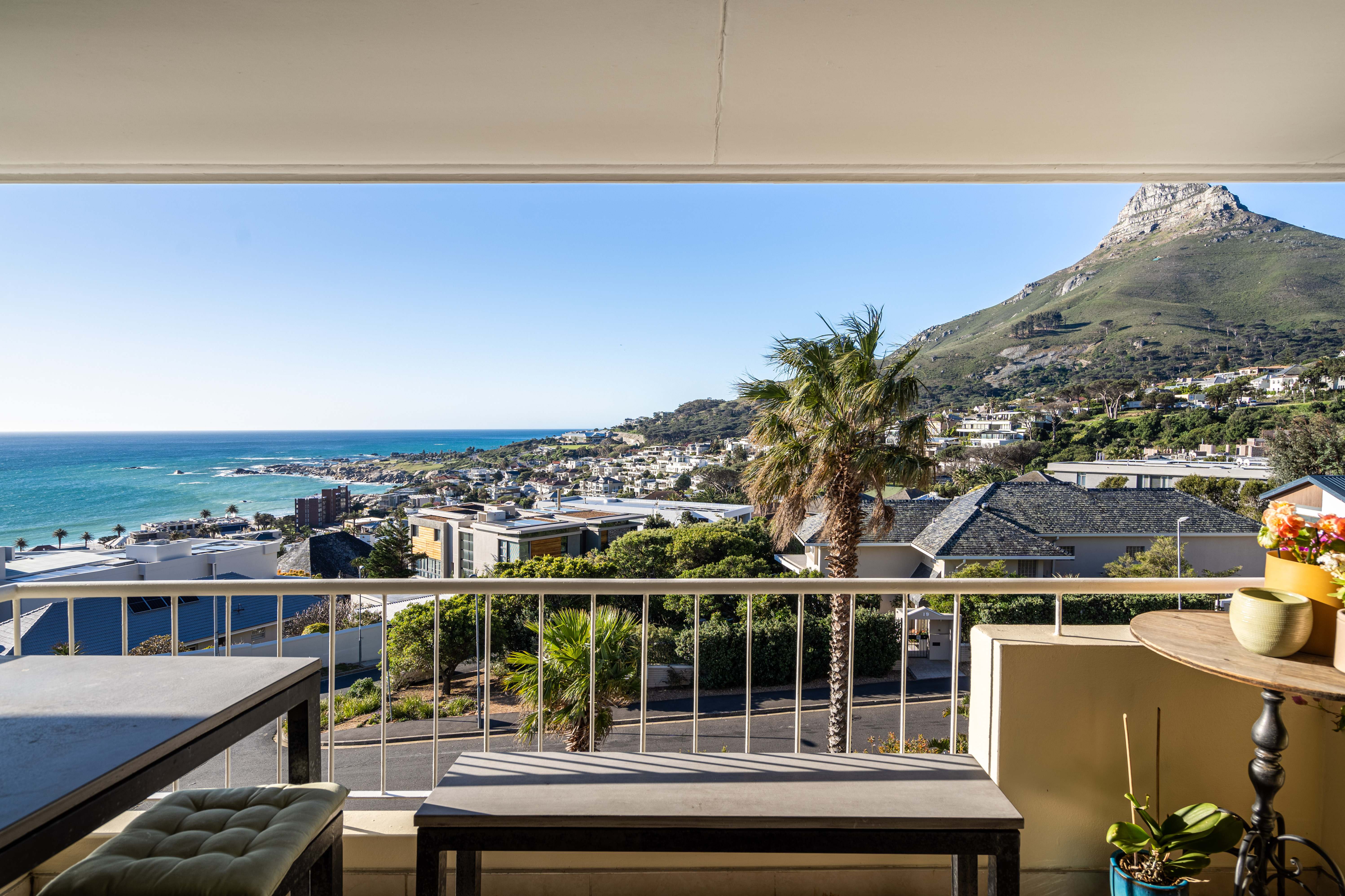 2 Bedroom Property for Sale in Camps Bay Western Cape